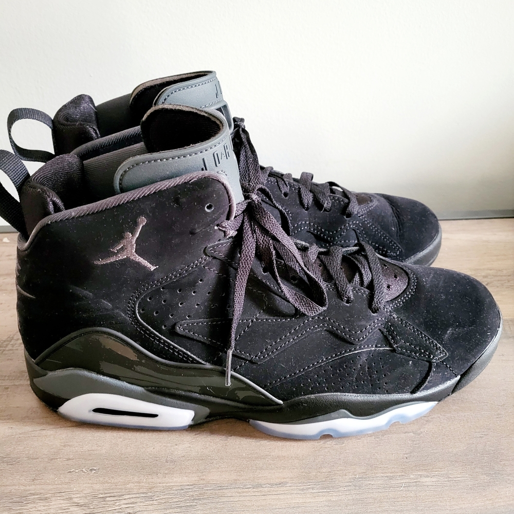 Jordan Black High-Top Sneakers with Suede Upper and White Midsole